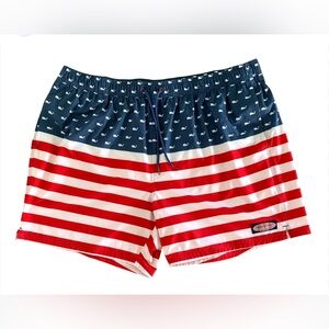 Vineyard Vines Men’s Swim Trunks & pouch. Size 2XT. EUC. 8” inseam.